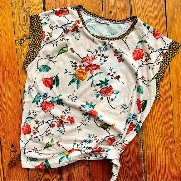 Gorgeous ZARA COLLECTION Top - Size Small - Picture 11 of 11